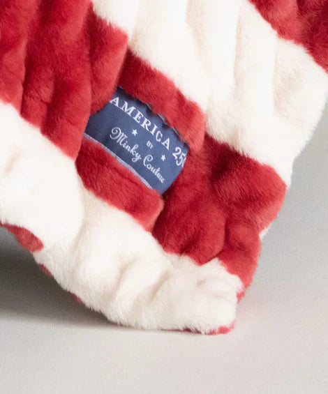 🇺🇸❤️American Flag Flannel Blanket — Ultra-Soft Flannel | Non-Shedding | Suitable for All Seasons
